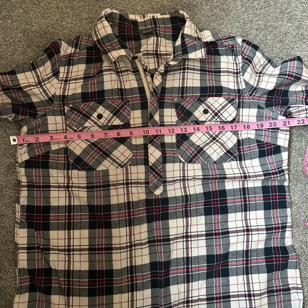 Eddie Bauer stylish plaid